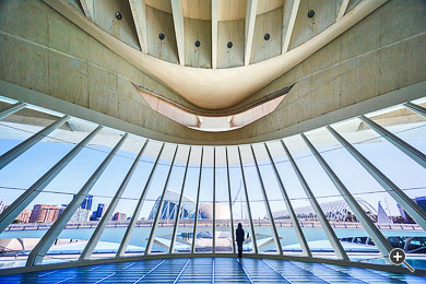 Moderne Architektur des Geb&auml;udes Palau de les Arts Reina Sofia (Opernhaus) in der Stadt der K&uuml;nste und Wissenschaften in Valencia, Spanien.