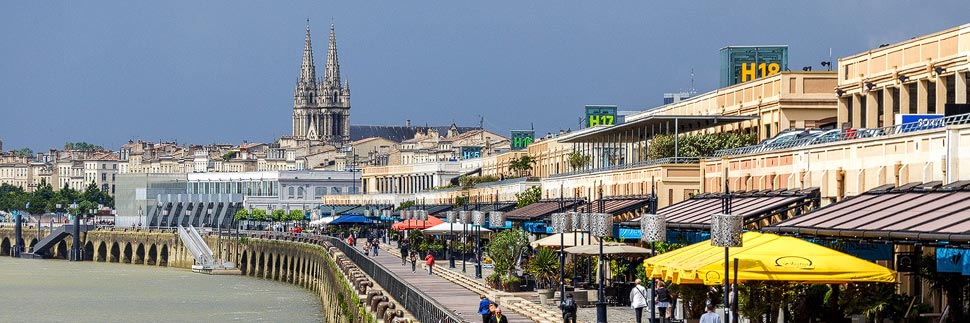 Uferpromenade Quai des Chartrons in Bordeaux