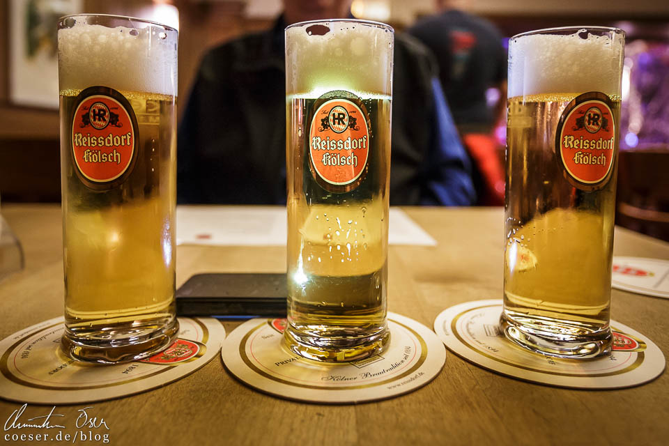 Drei Gläser Reissdorf Kölsch während des Kölner Karnevals