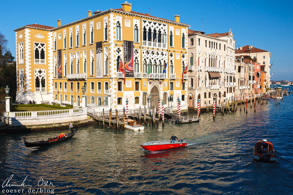 Palazzo Cavalli Franchetti während des Karneval von Venedig