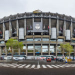 Außenansicht des Estadio Santiago Bernabéu in Madrid