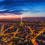 Blick von der Aussichtsterrasse des Tour Montparnasse in Richtung Eiffelturm