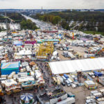 Blick vom Riesenrad auf das Festgelände des Nürnberger Volksfest