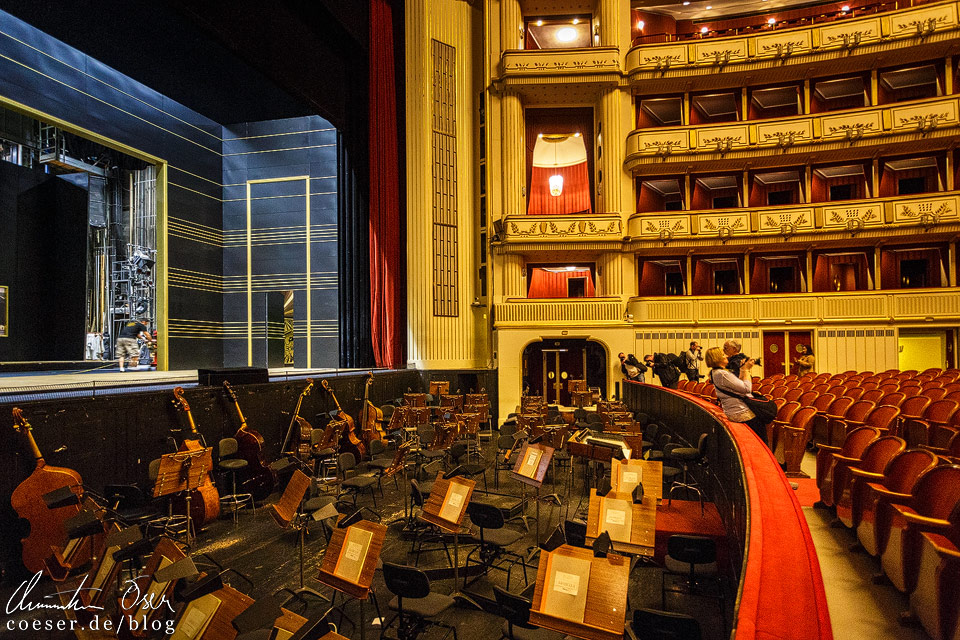 Orchestergraben im Zuschauersaal in der Wiener Staatsoper