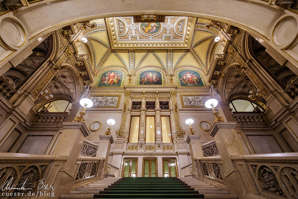 Feststiege in der Wiener Staatsoper