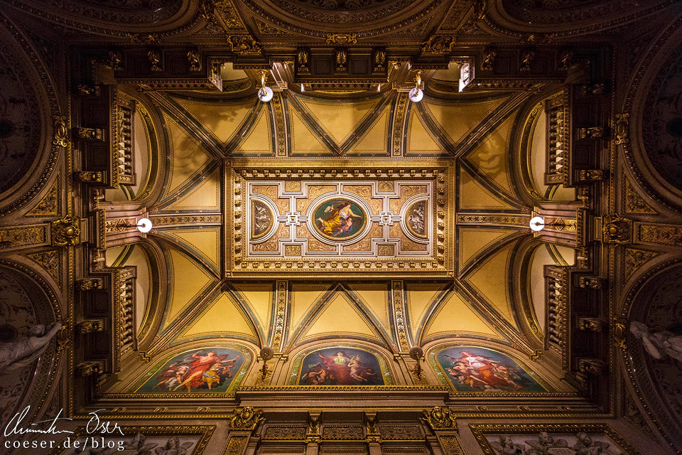 Decke der Feststiege in der Wiener Staatsoper