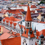 Ausblick vom Alten Peter auf die Stadt München und das Alte Rathaus