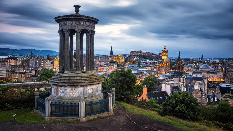Blick vom Calton Hill auf Edinburgh