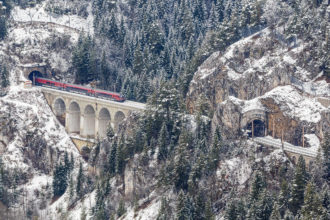 Der Semmering Bahnwanderweg