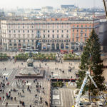 Blick vom Dach des Mailänder Doms auf den Piazza del Duomo