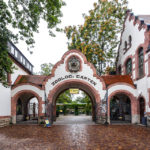 Historisches Eingangsportal des Leipziger Zoos