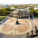 Ausblick vom Hausmannsturm im Residenzschloss auf die Dresdner Semperoper