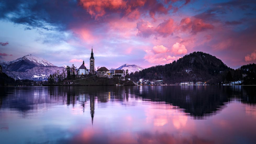 Intensiver Sonnenuntergang in Bled