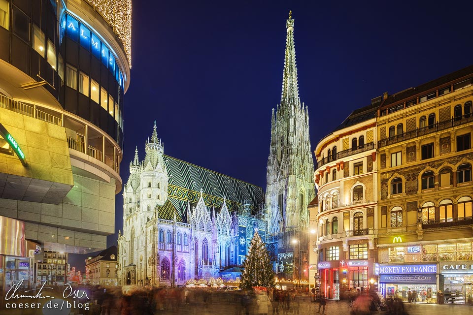 Weihnachtsmarkt am Wiener Stephansplatz und Stephansdom