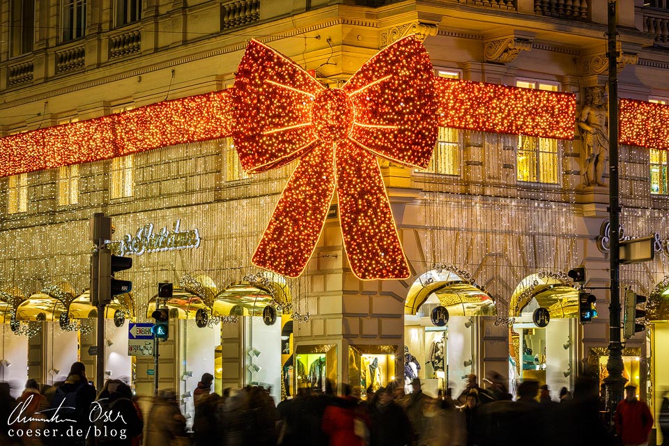 Weihnachtsbeleuchtung auf der Kärntner Straße in Wien