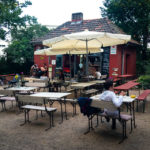 Die Kreuzberghütte (X-Berg-Hütte) im Viktoriapark in Berlin