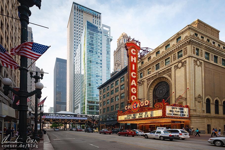 Außenansicht des Chicago Theatre