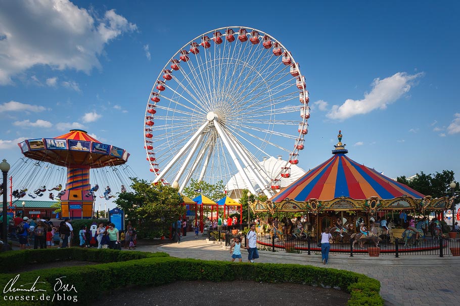 Riesenrad auf dem Navy Pier in Chicago