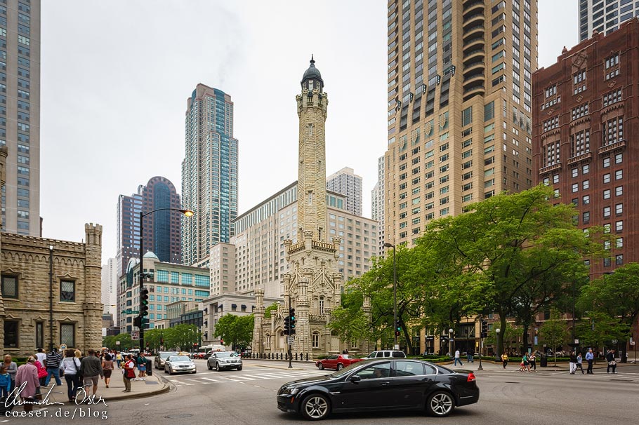 Water Tower auf der Magnificent Mile von Chicago