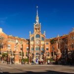 Außenansicht des Hospital de Sant Pau von Lluís Domènech i Montaner in Barcelona