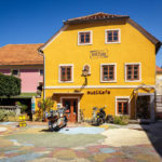 Außenansicht des Muzikafe Bed & Breakfast in Ptuj