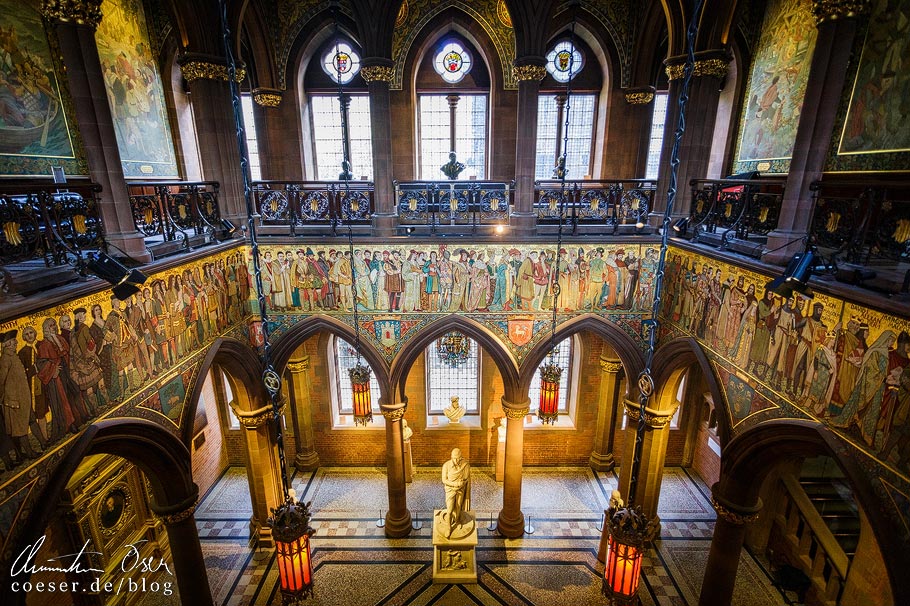 Eingangshalle der Scottish National Portrait Gallery