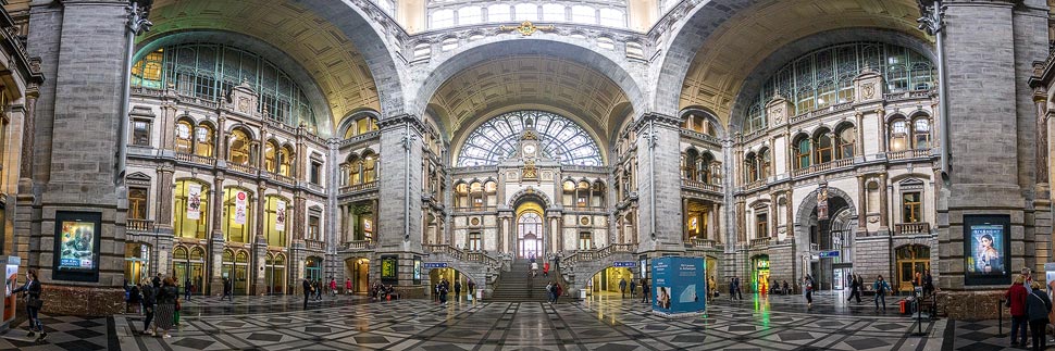 Haupthalle des Hauptbahnhofs in Antwerpen