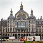 Außenansicht des Hauptbahnhofs Antwerpen-Centraal