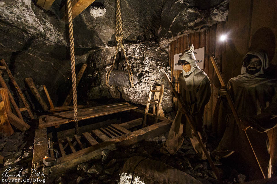 Schaufiguren von Bergarbeitern im Salzbergwerk Wieliczka bei Krakau