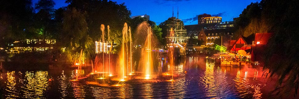 Lichtshow im Vergnügungspark Tivoli in Kopenhagen