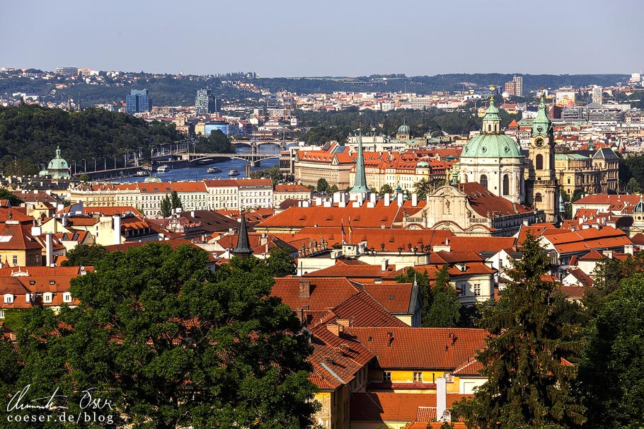 Blick auf Prag vom Aussichtspunkt Vlašská