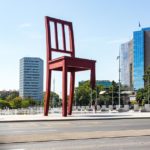 Kunstwerk Broken Chair vor den Vereinten Nationen (UNO)