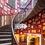 Treppe im Merchant’s Arch Pub in Dublin