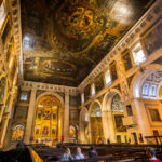 Innenansicht der Jesuitenkirche Igreja de São Roque in Lissabon