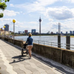 Die Rheinuferpromenade von Düsseldorf