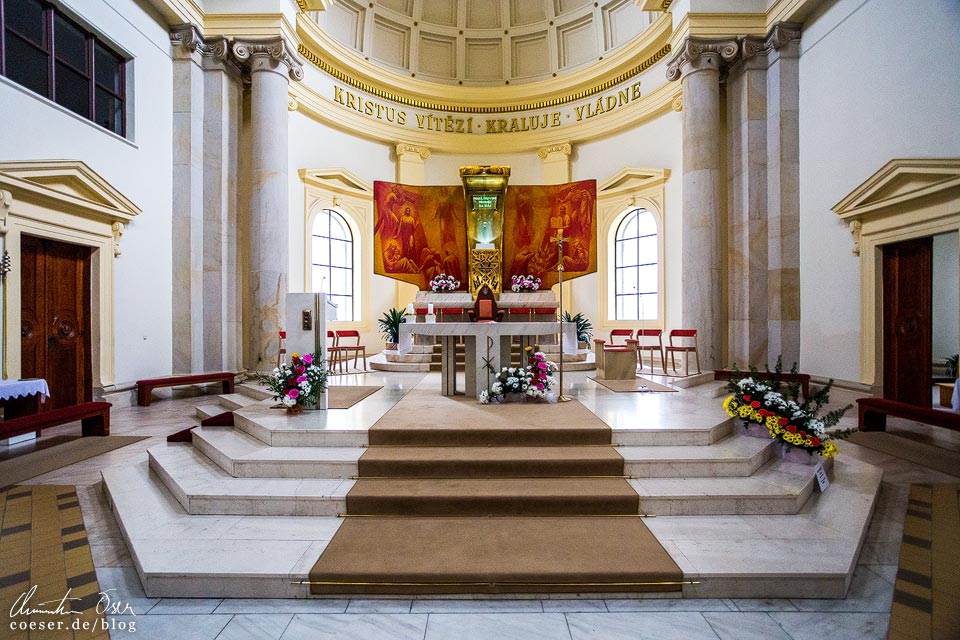 Altar in der Kathedrale zum göttlichen Erlöser in Ostrava