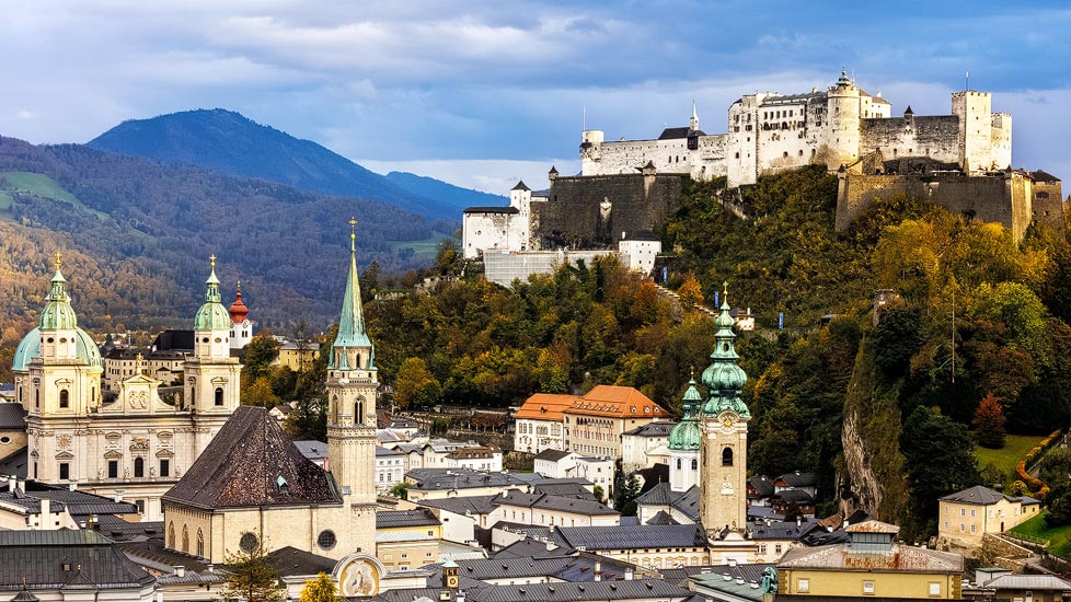 Stadtpanorama von Salzburg mit der Festung Hohensalzburg