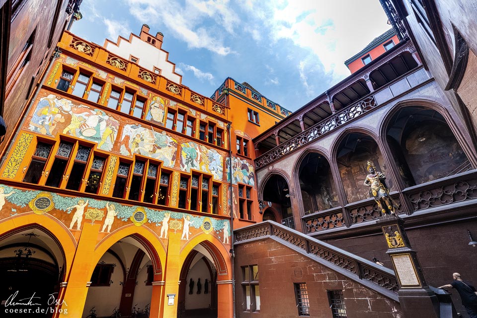 Innenhof im Rathaus von Basel