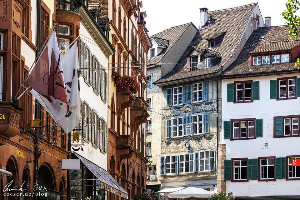 Inspiration für Interrail: Historische Häuser in der Altstadt von Basel