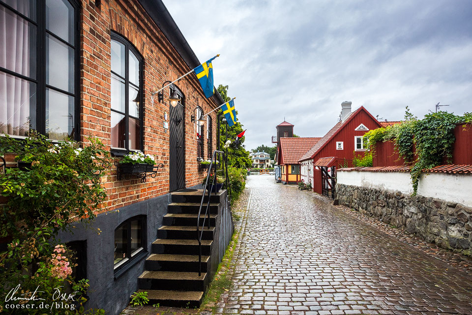 Historische Gassen im mittelalterlichen Stadtkern von Åhus, Schweden