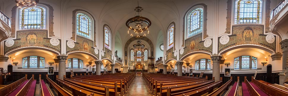 Innenansicht der Jugendstil-Kirche St. Johannes in Malmö