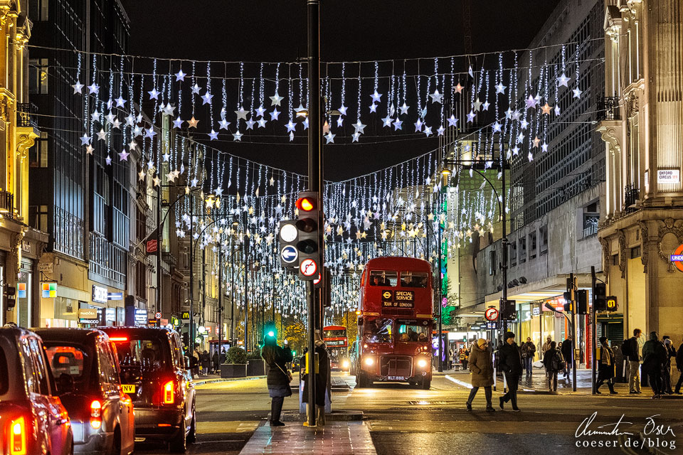 Weihnachtsbeleuchtung in London: Oxford Street