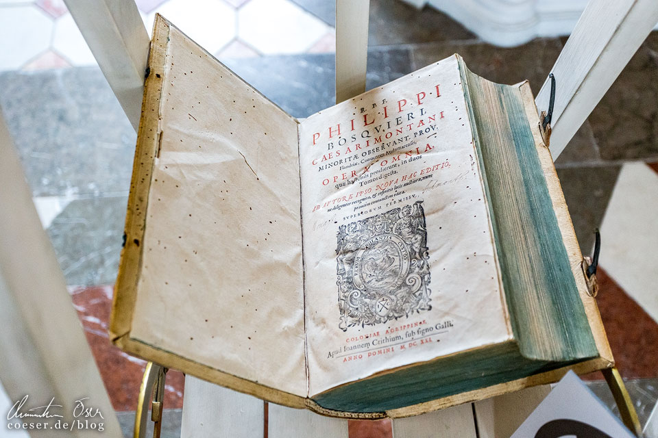 Buch "Caesarimontani" von Philippi Bosquieri in der Klosterbibliothek Admont