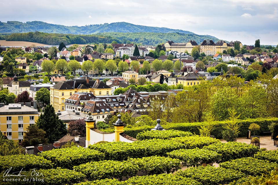 Blick vom Paradiesgarten auf die Stadt Melk