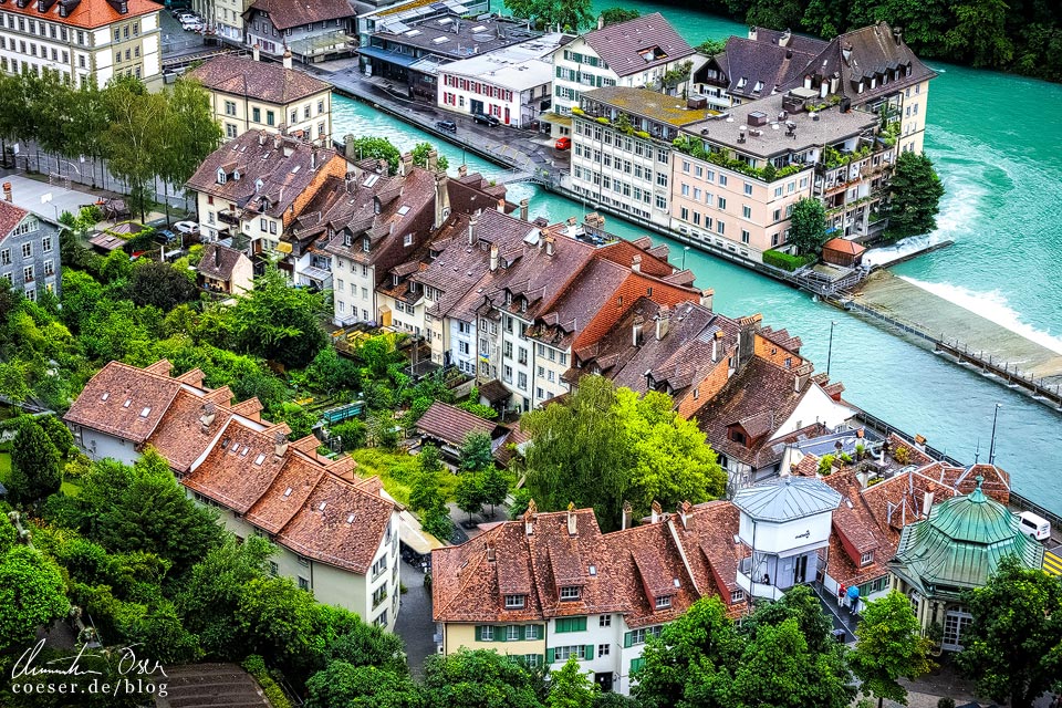 Aussichtspunkt am Turm des Berner Münster mit Blick auf historische Häuser des Mattequartiers