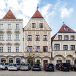 Außenansicht des Stadthotel Styria (Mitte) in Steyr