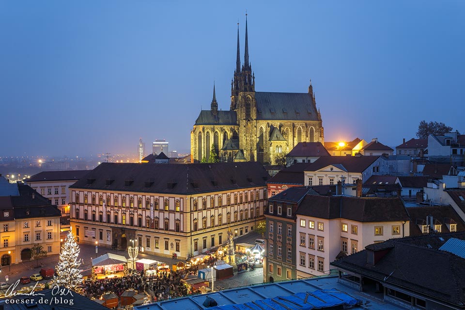 Ausblick vom Alten Rathaus auf die Kathedrale St. Peter und Paul in Brünn