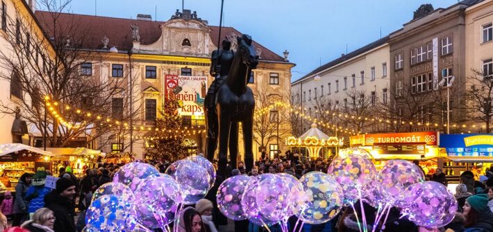 Weihnachtsmarkt am Mährischen Platz in Brünn