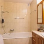 Badezimmer in einem privaten Apartment in Reykjavik