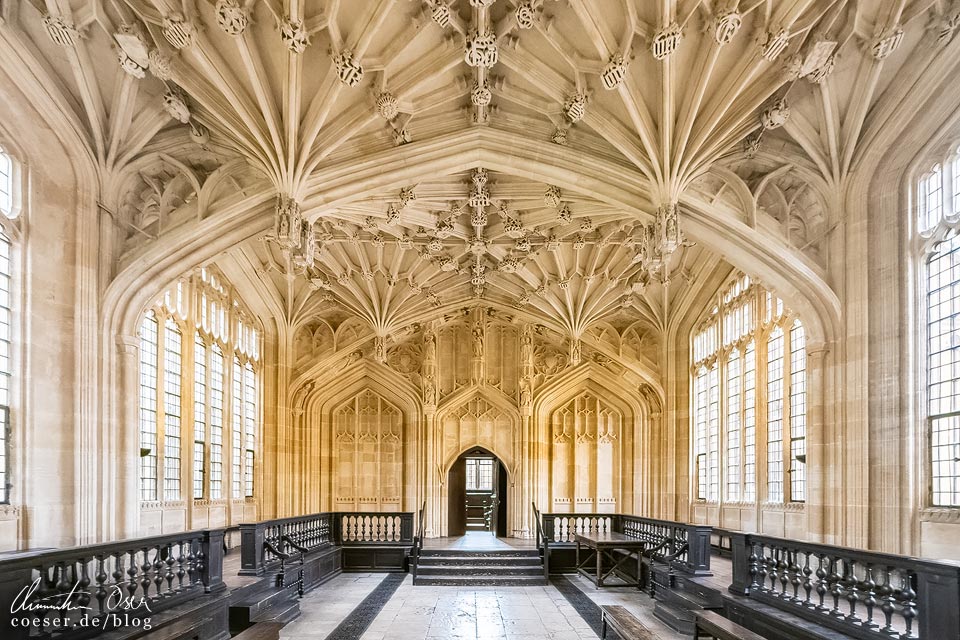 Innenansicht der Divinity School (Drehort Harry Potter) in Oxford